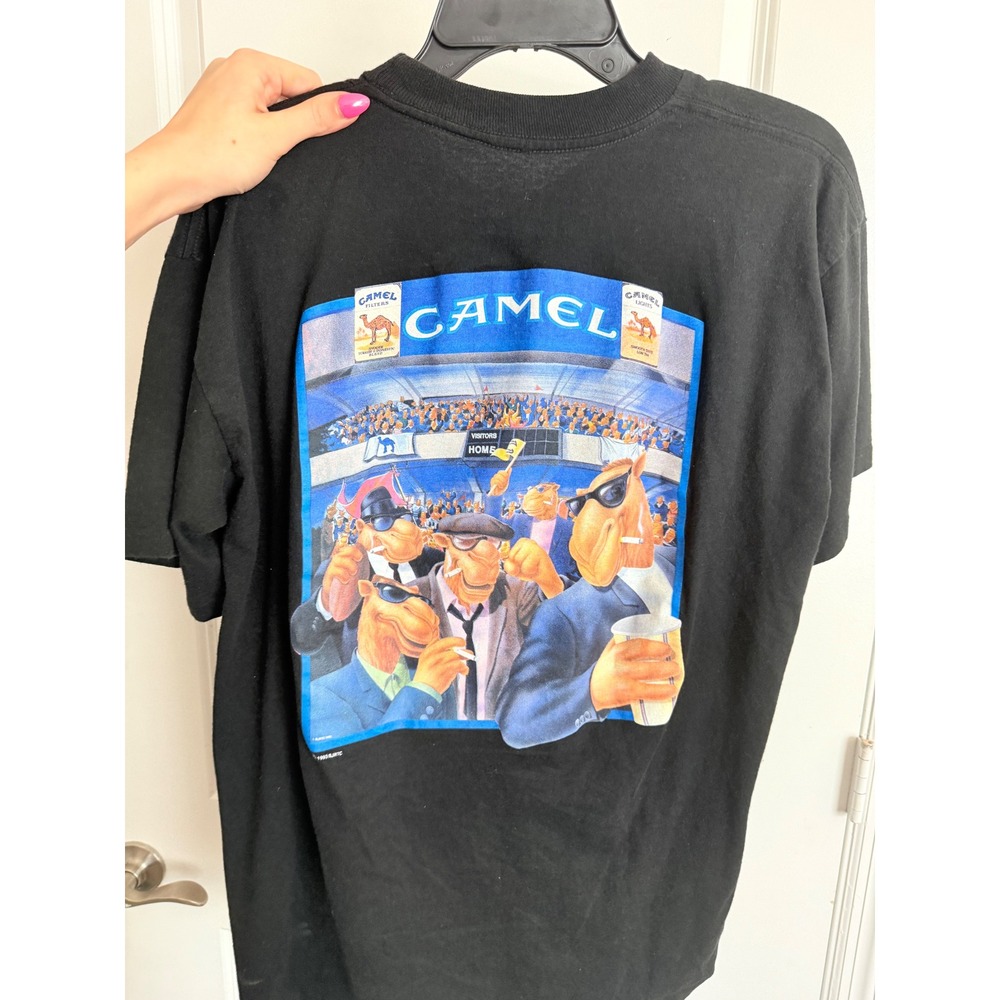 Vintage 1995 Joe Camel Cigarette Graphic Pocket T-Shirt Black Medium Unisex 90s